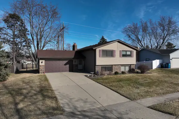 9901 Oakland Avenue S, Minneapolis, MN 55420