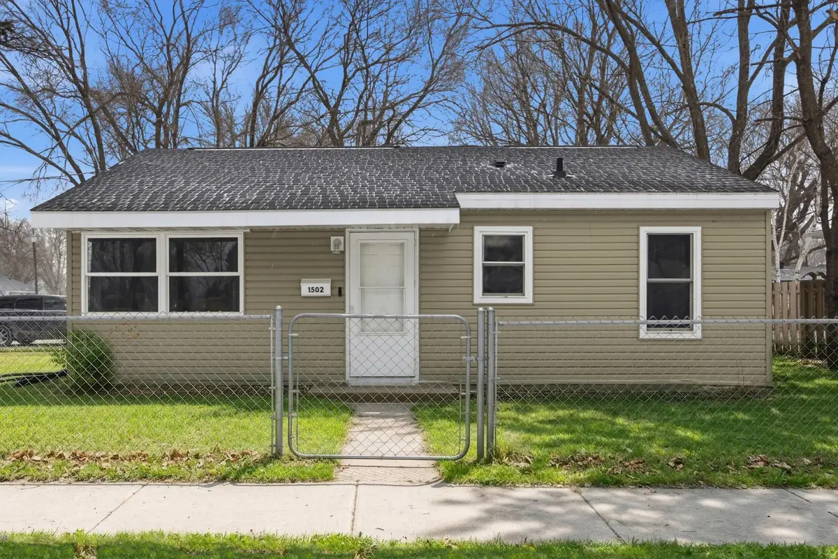 1502 5th Avenue N, Moorhead, MN 56560 - #1