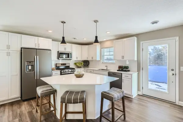 21693 Lilac Drive, Farmington, MN 55024
