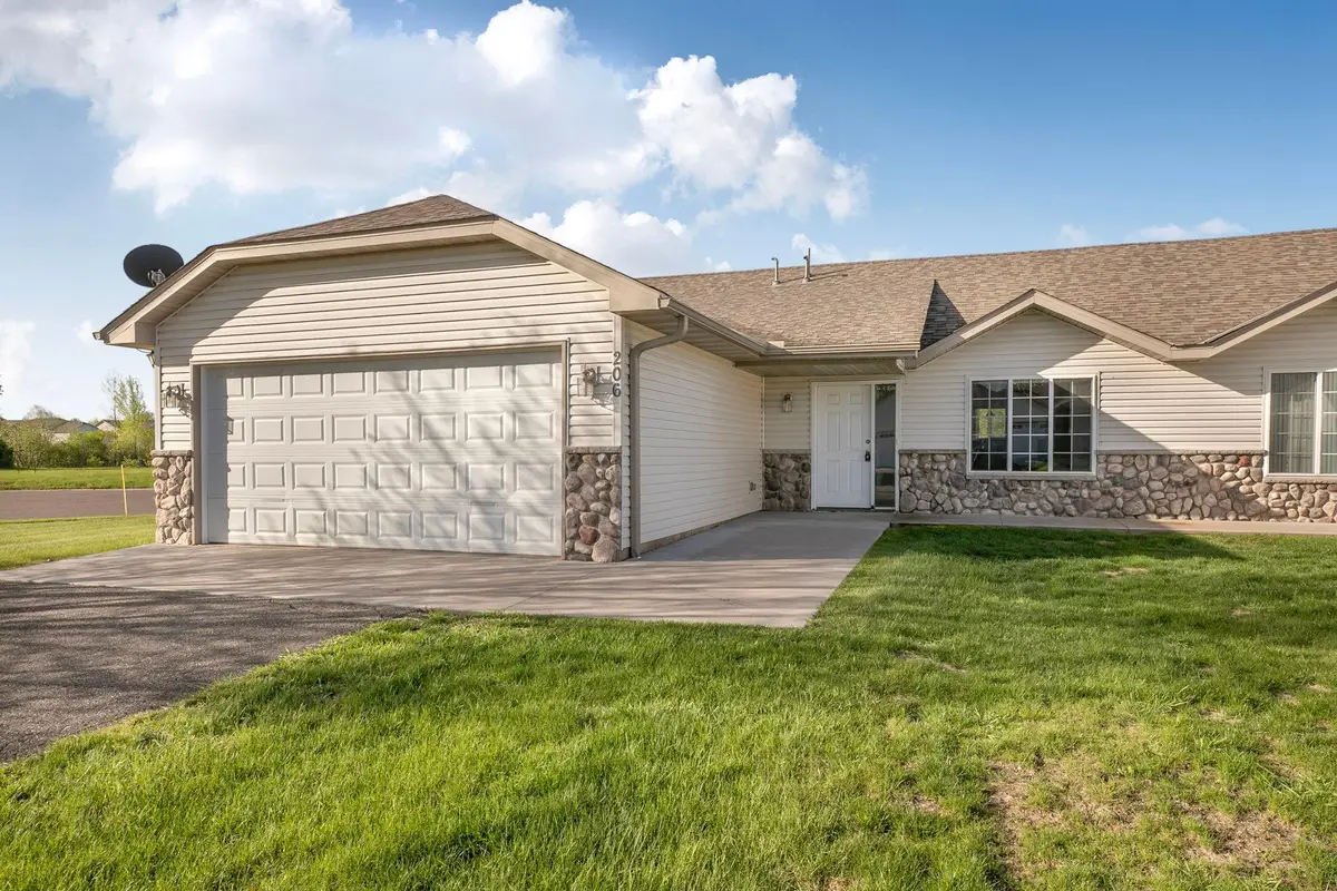 206 Appaloosa Court, Braham, MN 55006 - #1