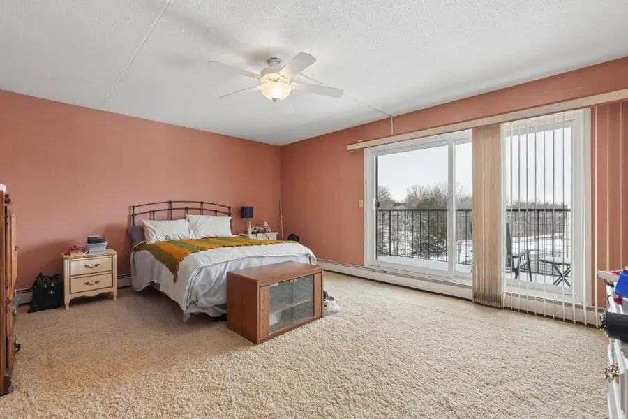 2465 Londin Lane E #401, Saint Paul, MN 55119 - #3