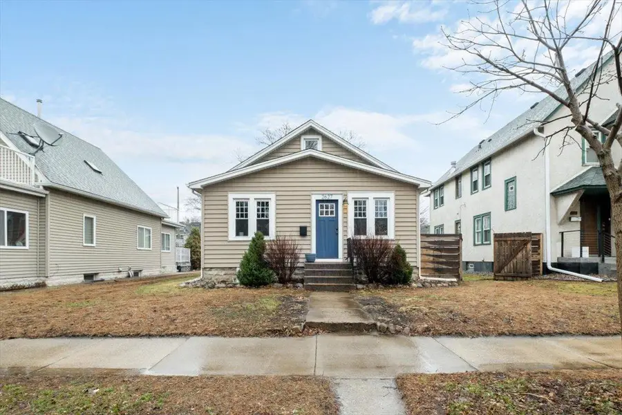 2627 Randolph Street Ne, Minneapolis, MN 55418 - #2