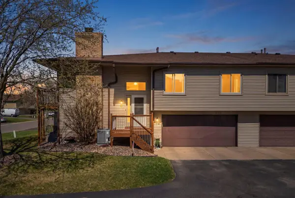 2337 Amberwood Drive, Saint Paul, MN 55125