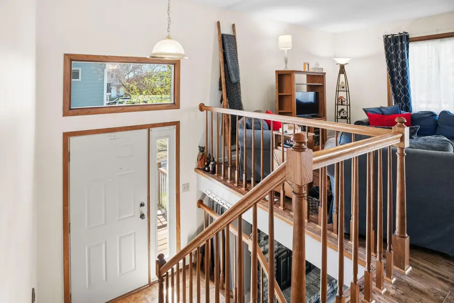 2337 Amberwood Drive, Woodbury, MN 55125 - #3