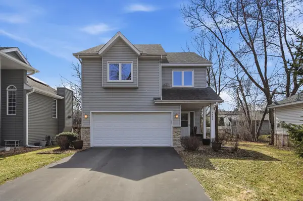 5675 Birch Trail, Shoreview, MN 55126