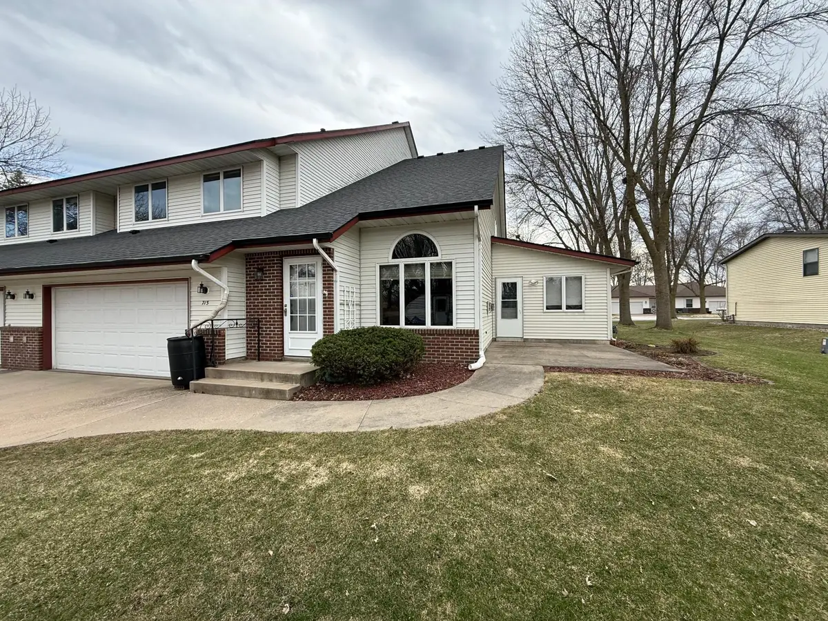 715 1st Street Se, New Prague, MN 56071 - #1
