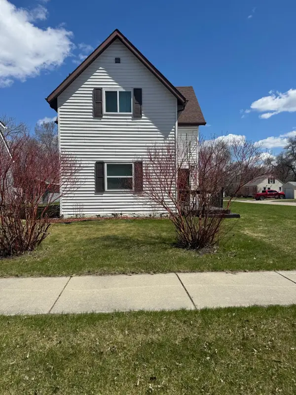 622 Saint Paul Avenue S, Thief River Falls, MN 56701