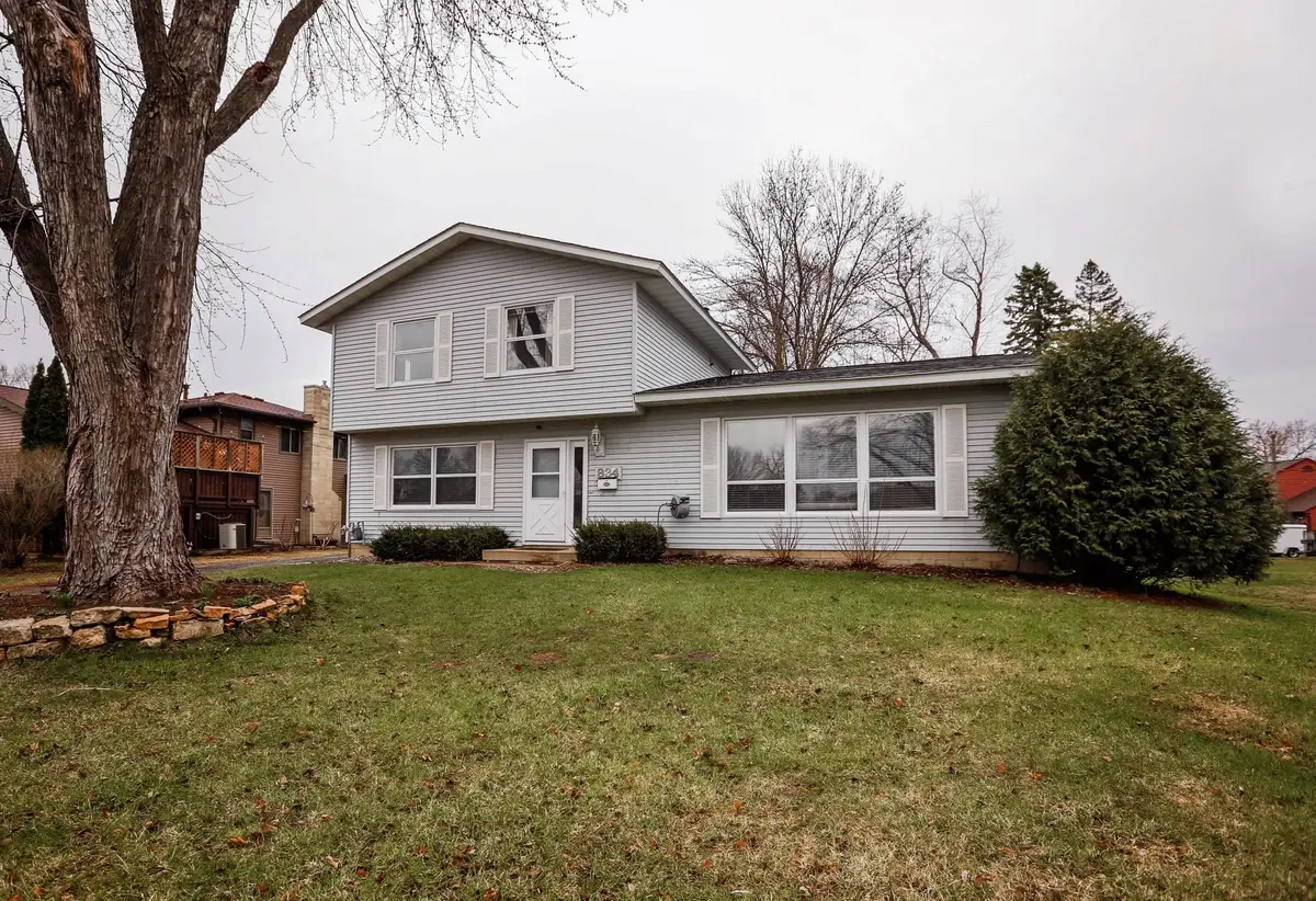 834 13th Avenue Se, Rochester, MN 55904 - #1
