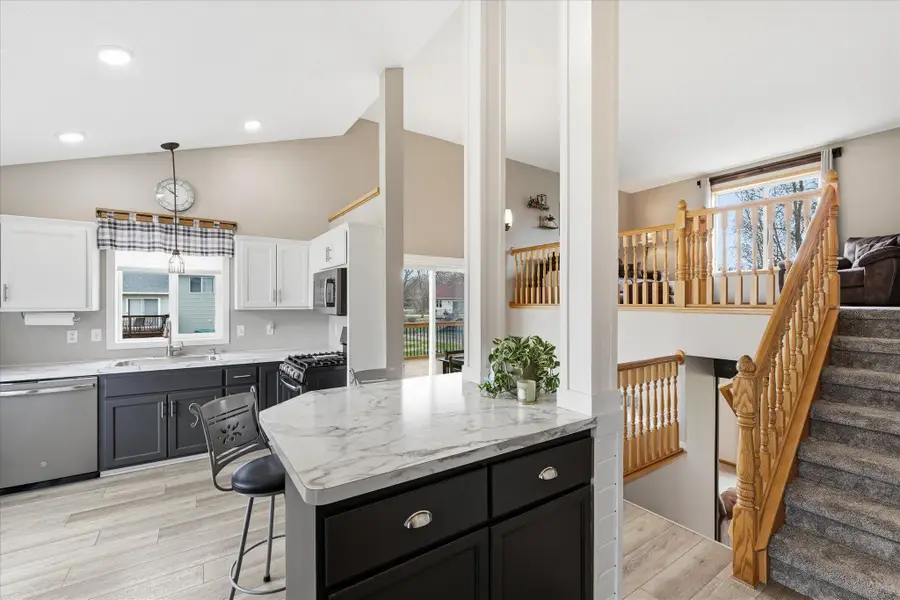 402 Birch Street Sw, Isanti, MN 55040 - #3