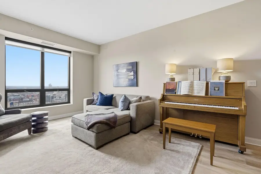 100 3rd Avenue S #2801, Minneapolis, MN 55401 - #2