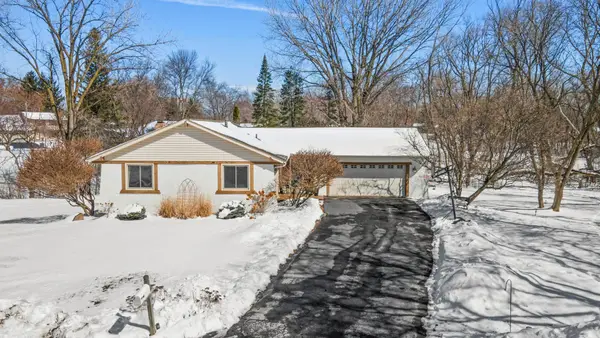 18830 Pheasant Circle, Eden Prairie, MN 55346