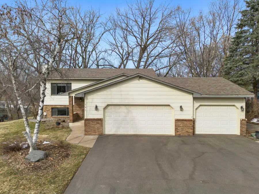 281 Woodridge Drive, Vadnais Heights, MN 55127 - #3