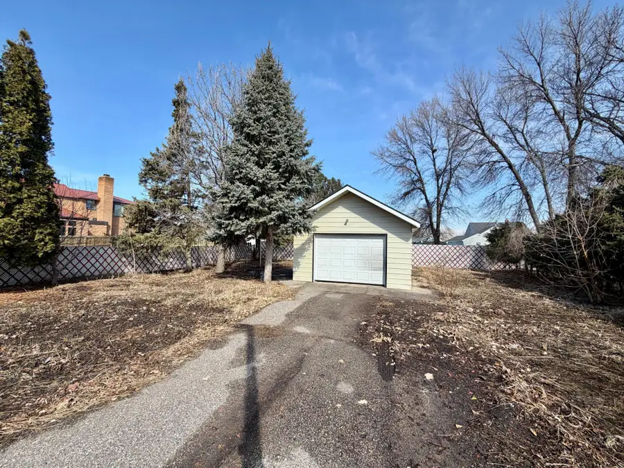 1320 6th Avenue N, Moorhead, MN 56560 - #3