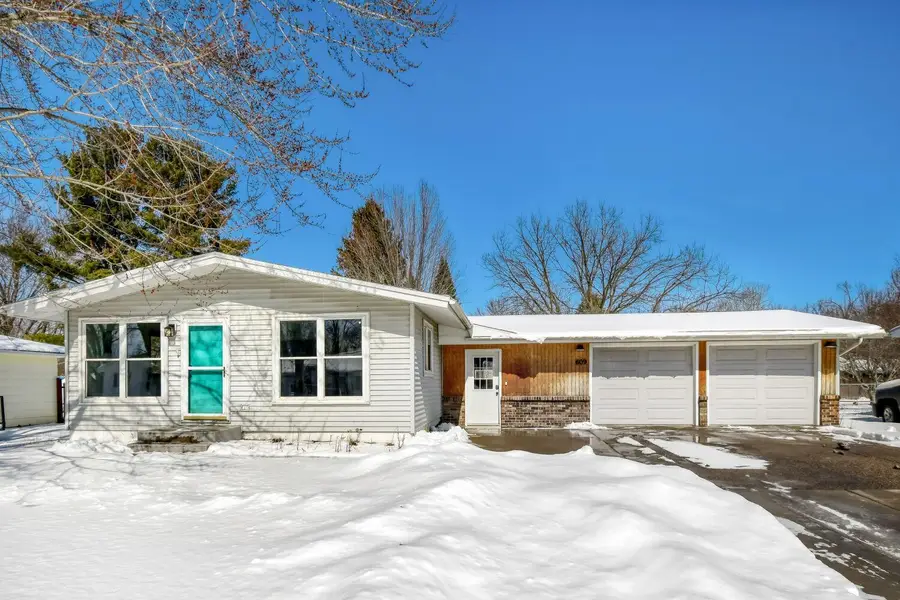 609 N 4th Street, New Richmond, WI 54017 - #2