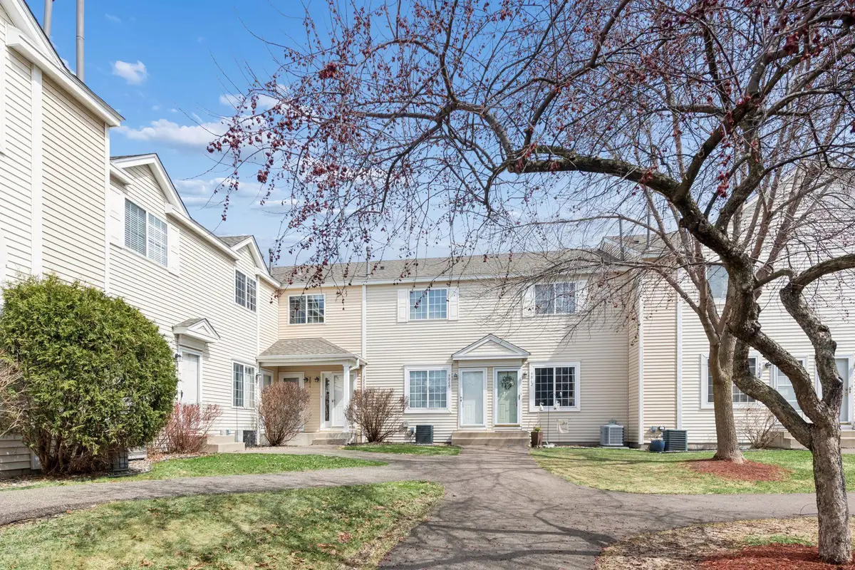 9060 Scarlet Globe Drive, Eden Prairie, MN 55347 - #1