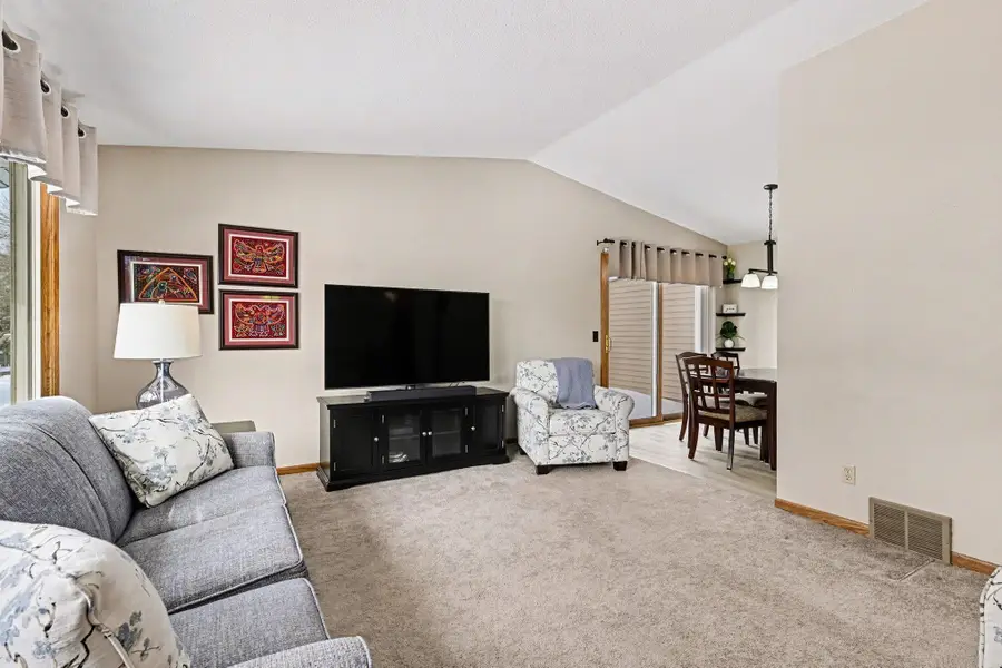 851 Sherwood Road, Saint Paul, MN 55126 - #3