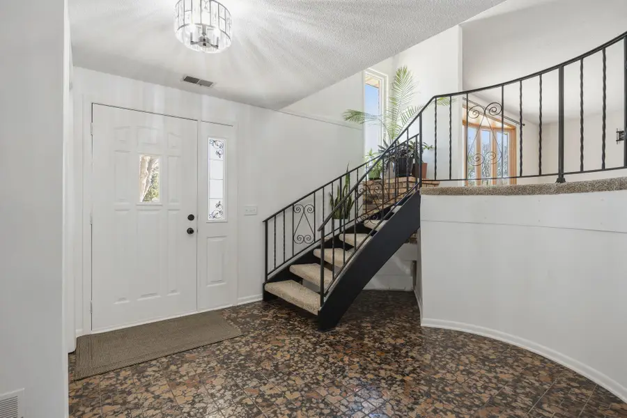 2063 Parkway Drive, Saint Paul, MN 55109 - #3