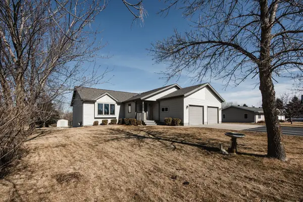 884 Willow Springs Road, Detroit Lakes, MN 56501