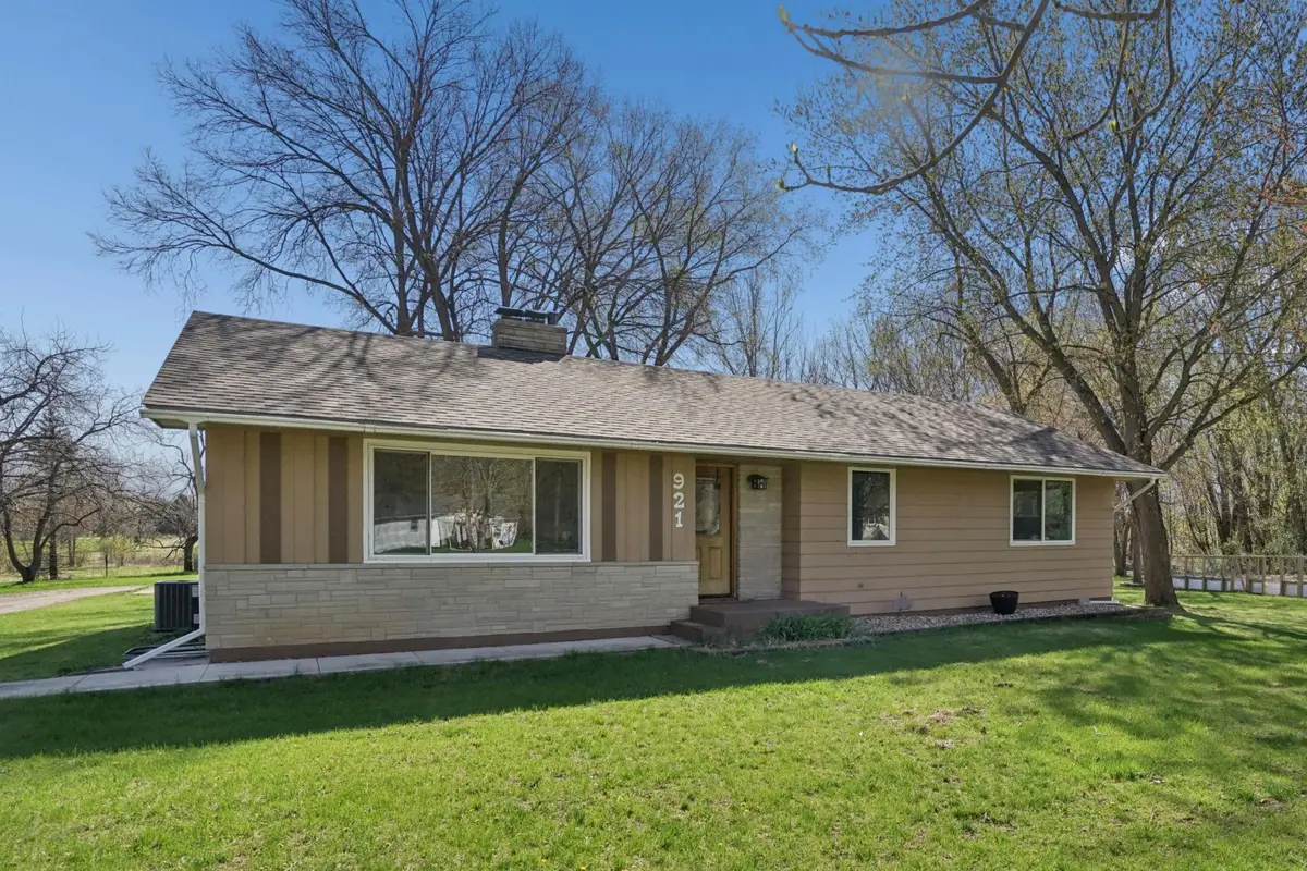 921 S Meadow Road, Litchfield, MN 55355 - #1