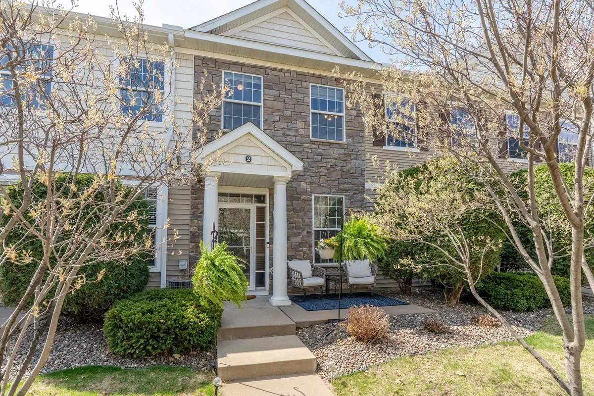 1586 Woodlynn Avenue #2, Saint Paul, MN 55109 - #1