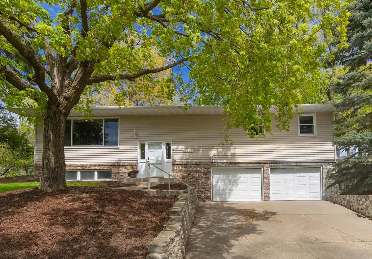 2220 Bossard Drive, Saint Paul, MN 55113 - #1