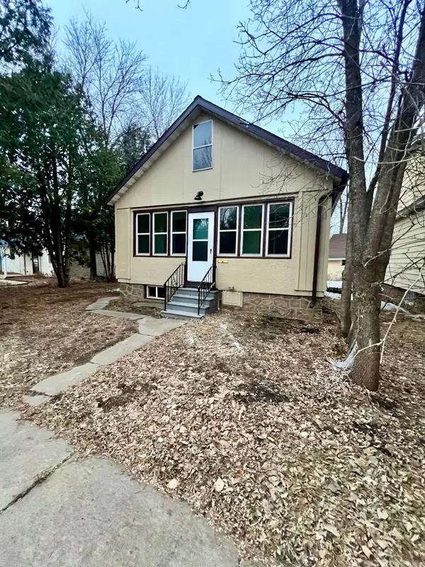 205 W Howard Street, Hibbing, MN 55746