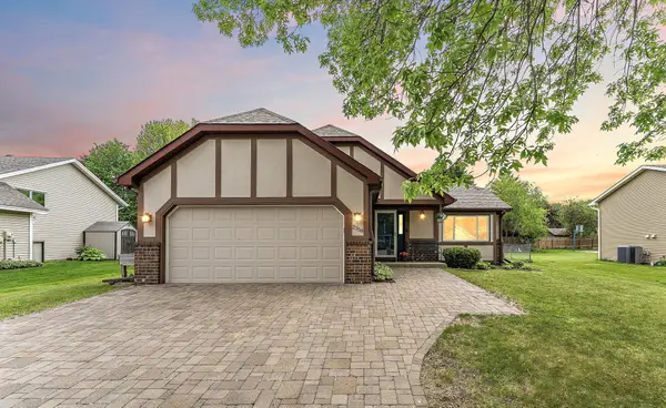 2358 Hilo Avenue N, Saint Paul, MN 55128