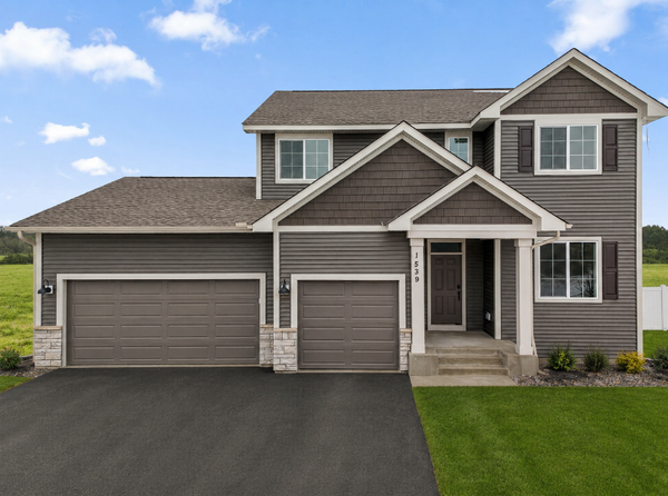 386 Laurel Place, River Falls, WI 54022