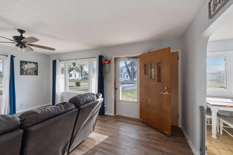 211 Hickory Street S, Lester Prairie, MN 55354 - #3