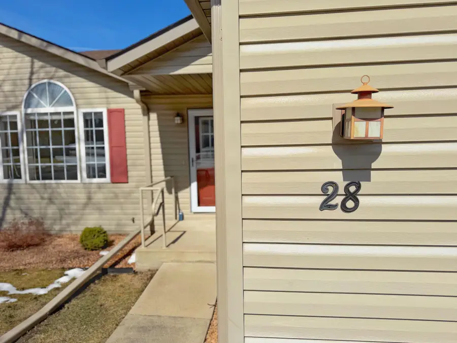 28 Carriage Lane, Owatonna, MN 55060 - #2