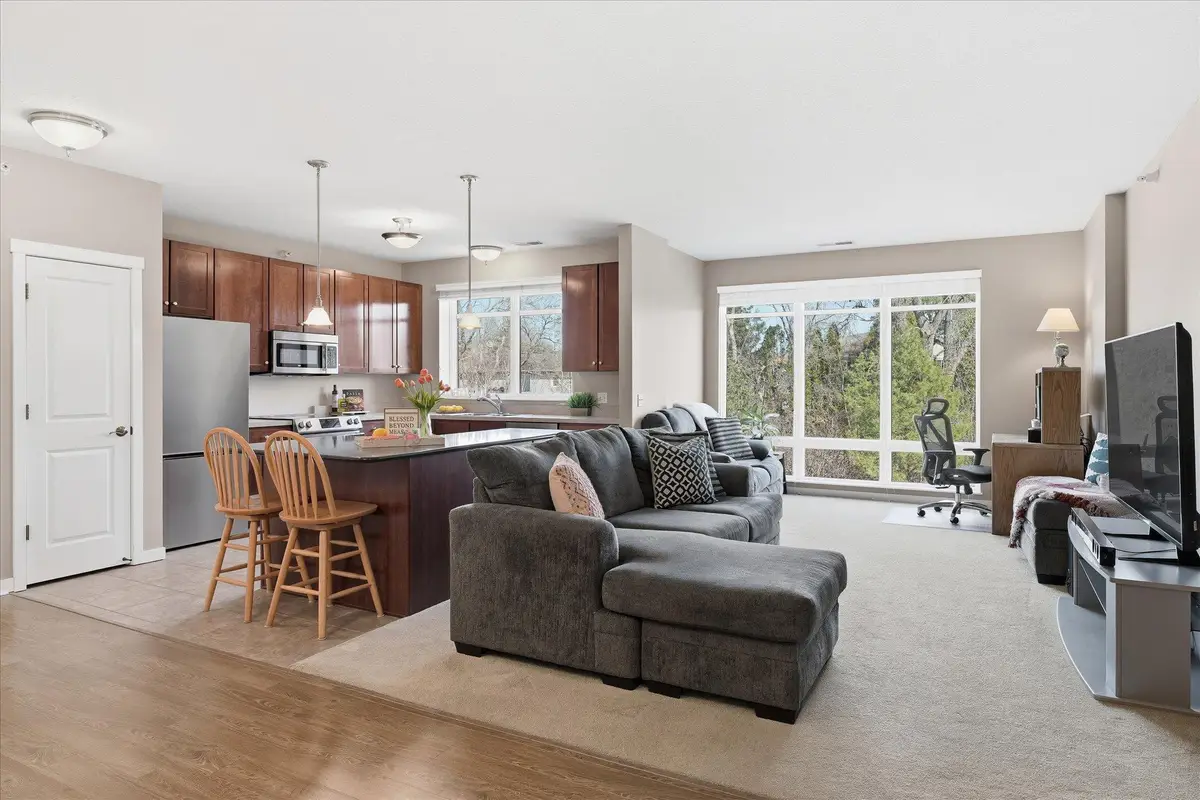 1070 Grandview Court Ne #414, Columbia Heights, MN 55421 - #1