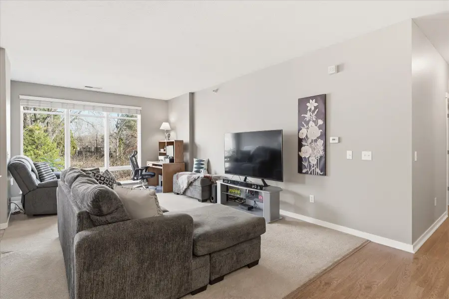 1070 Grandview Court Ne #414, Columbia Heights, MN 55421 - #3