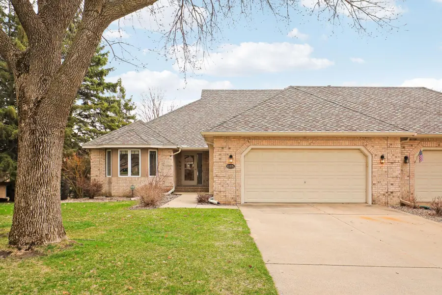 10395 Fawns Way, Eden Prairie, MN 55347 - #2