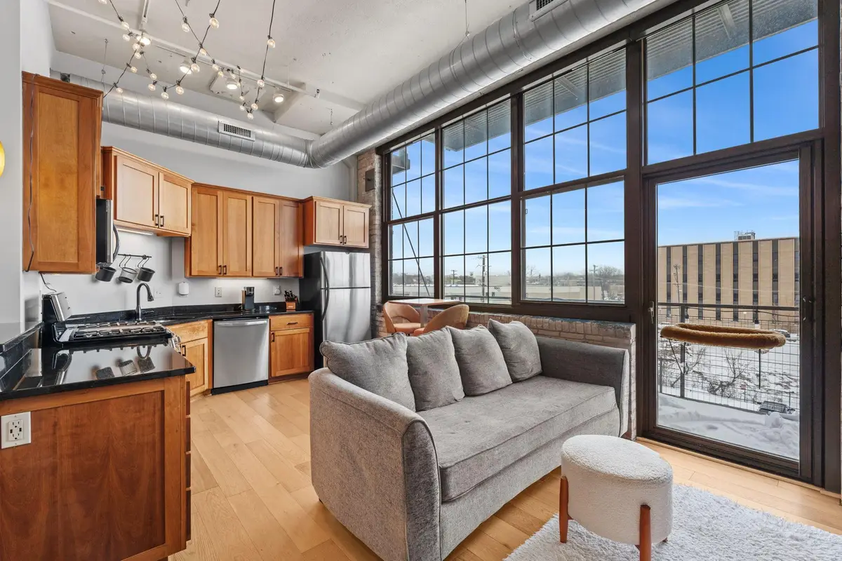 1901 E Hennepin Avenue #306, Minneapolis, MN 55413 - #1