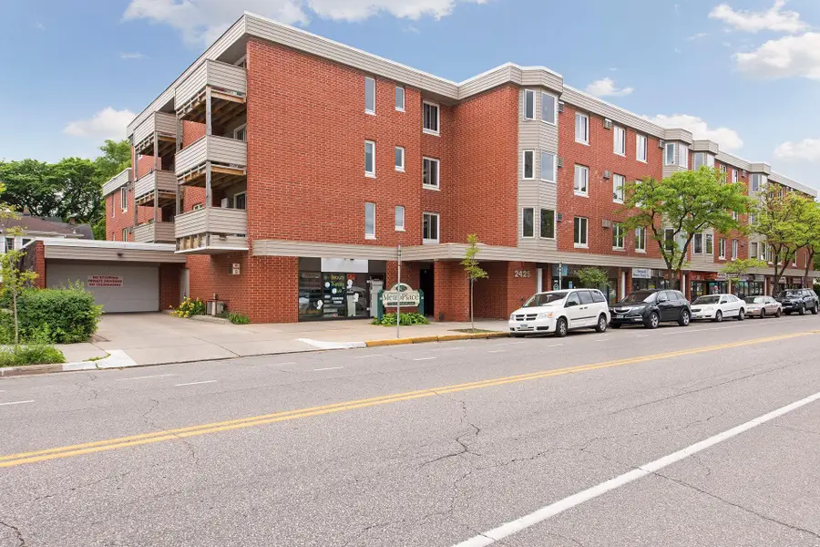 2425 E Franklin Avenue #209, Minneapolis, MN 55406 - #2