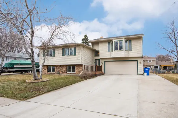 1901 18th Street S, Fargo, ND 58103