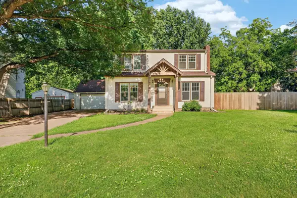 1700 Howard Street N, Maplewood, MN 55109