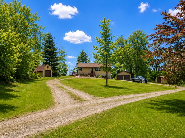 28229 Xavis Street Nw, Isanti, MN 55040