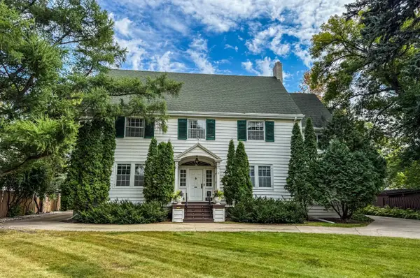 1119 Broadway N, Fargo, ND 58102