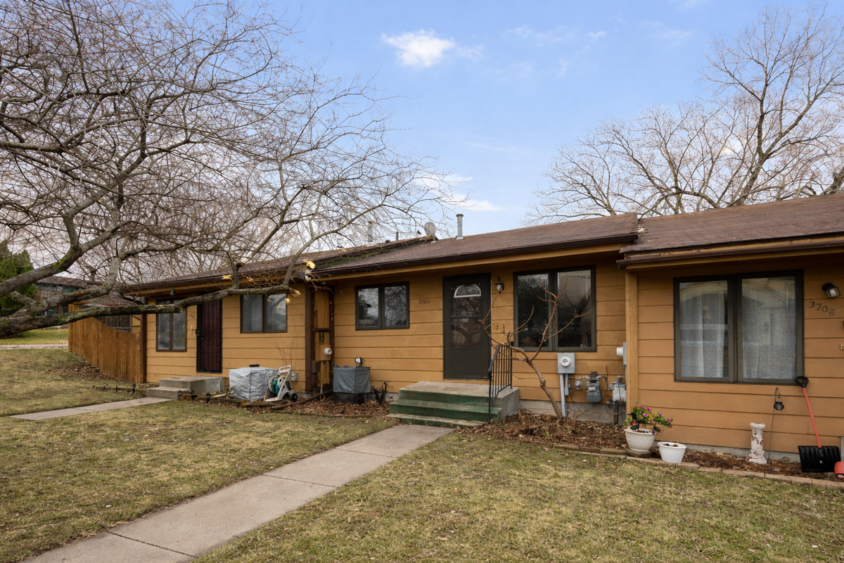 3704 Chandler Drive Ne, Saint Anthony, MN 55421 - #1