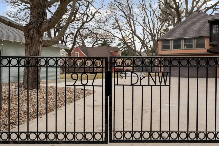 907 1st Drive Nw, Austin, MN 55912 - #2