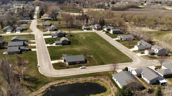 553 Coleman Avenue E, Eden Valley, MN 55329