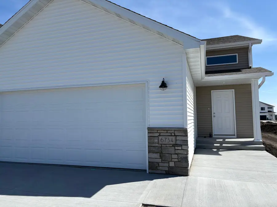 6734 Belding Drive S, Fargo, ND 58104 - #2