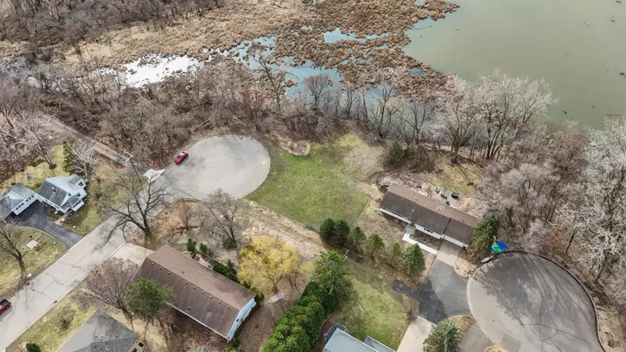 1801 Western Avenue N, Saint Paul, MN 55113 - #2