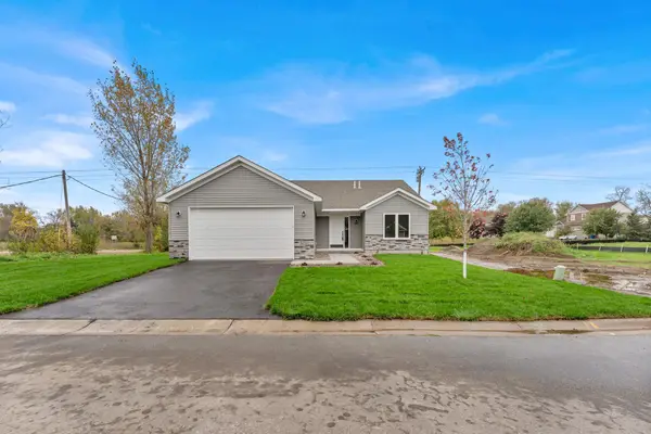 6254 209th Street N, Forest Lake, MN 55025