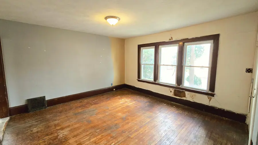 1444 Edgerton Street, Saint Paul, MN 55130 - #3