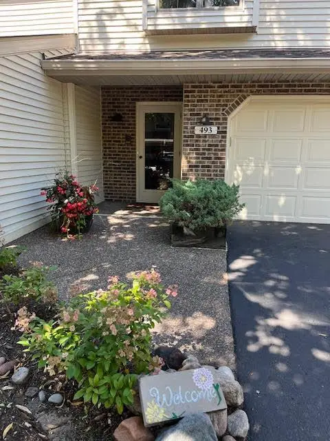 493 Sterling Street S, Saint Paul, MN 55119 - #2