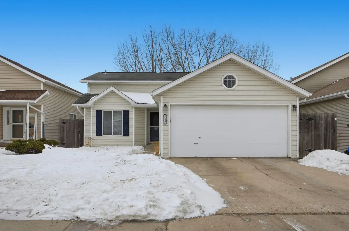 735 47 1/2 Street S, Fargo, ND 58103 - #1