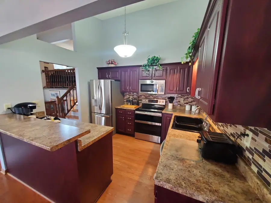 5730 Donegal Drive, Saint Paul, MN 55126 - #3