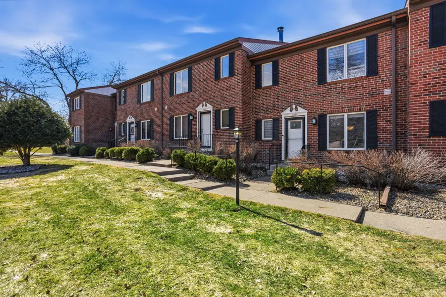 629 Maple Park Drive, Saint Paul, MN 55118 - #2